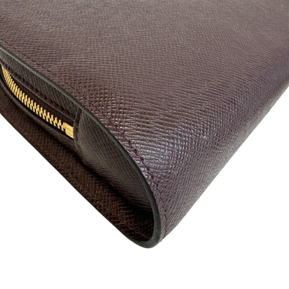 Louis Vuitton Clutch