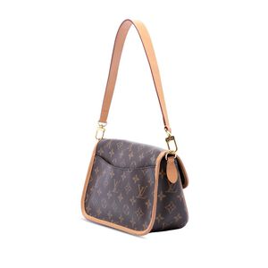 Louis Vuitton Shoulder Bags