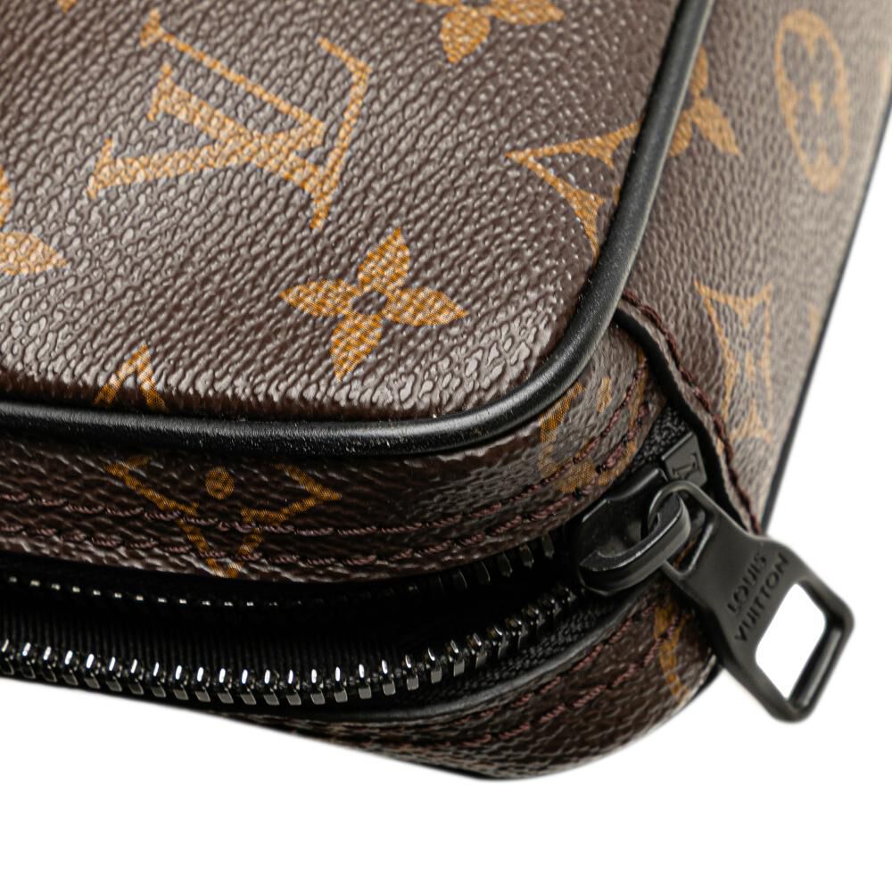 Louis Vuitton Shoulder Bags