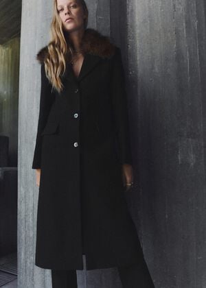 Wool coat with fur collar
