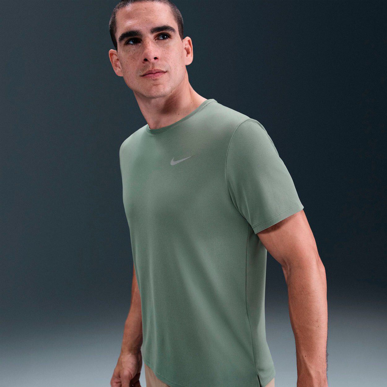 Dri-FIT UV Miler L&oslash;be T-shirt