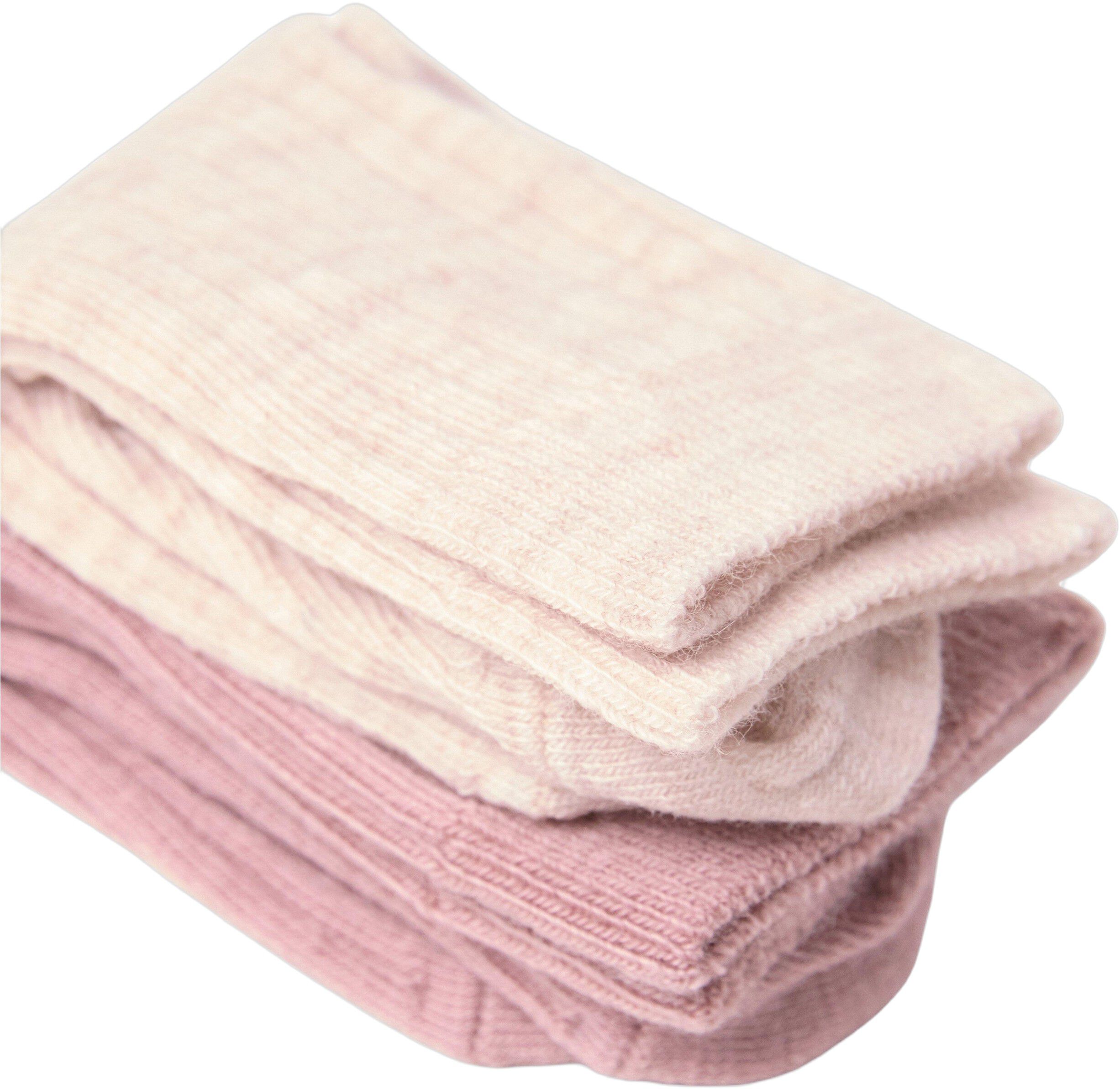 Cosy ribbed socks in soft wool blen