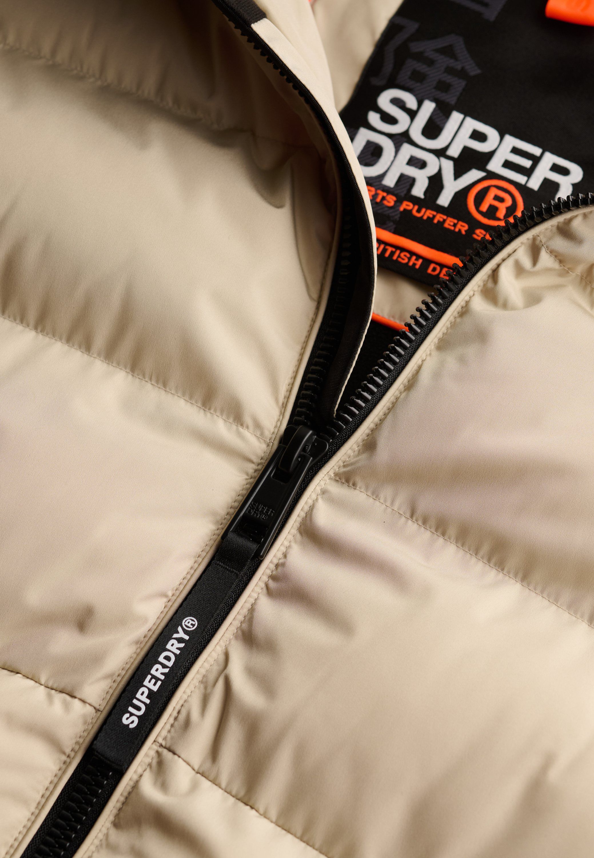 HOODED SPORTS PUFFER JACKET