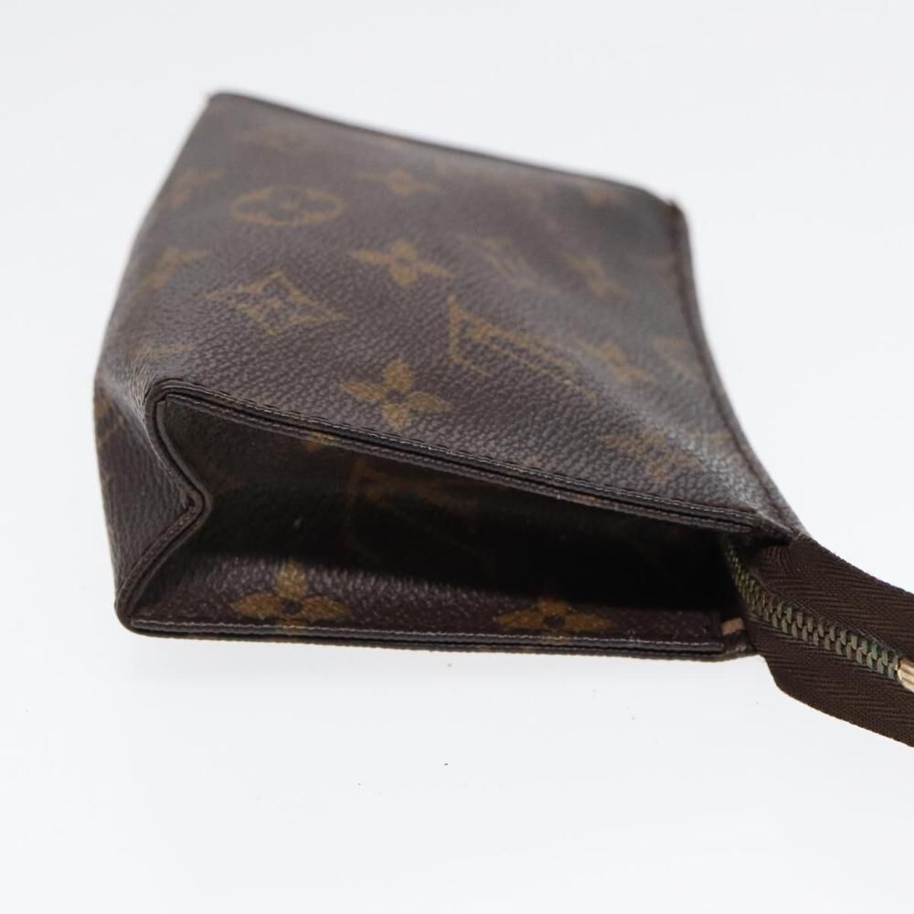 Louis Vuitton Poche Toilette