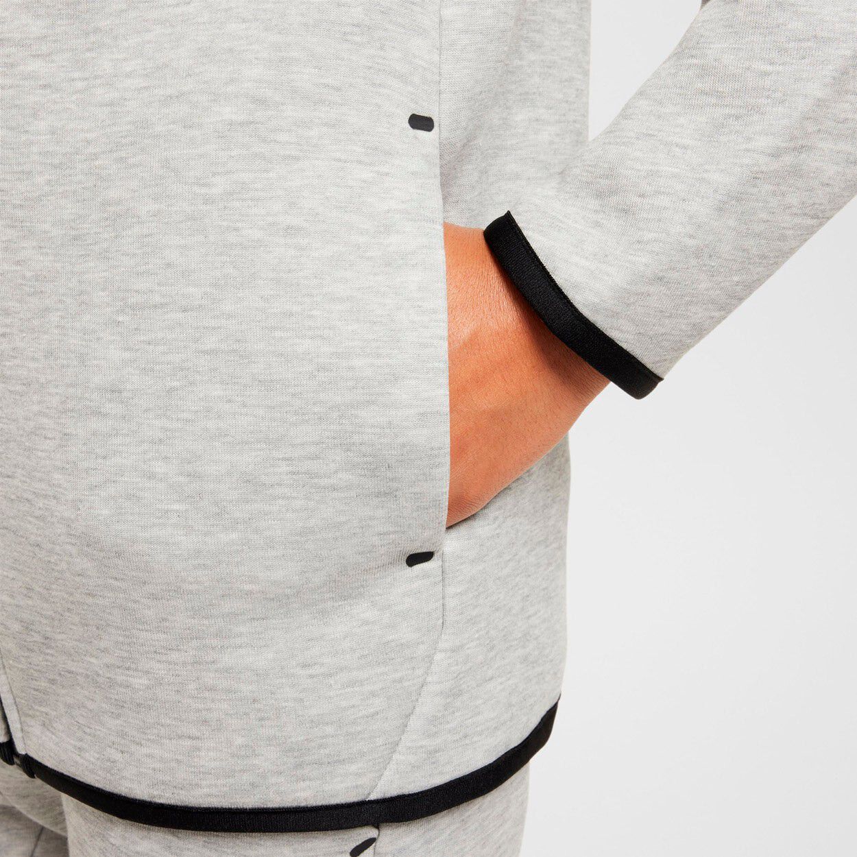 Tech Fleece H&aelig;ttetr&oslash;je