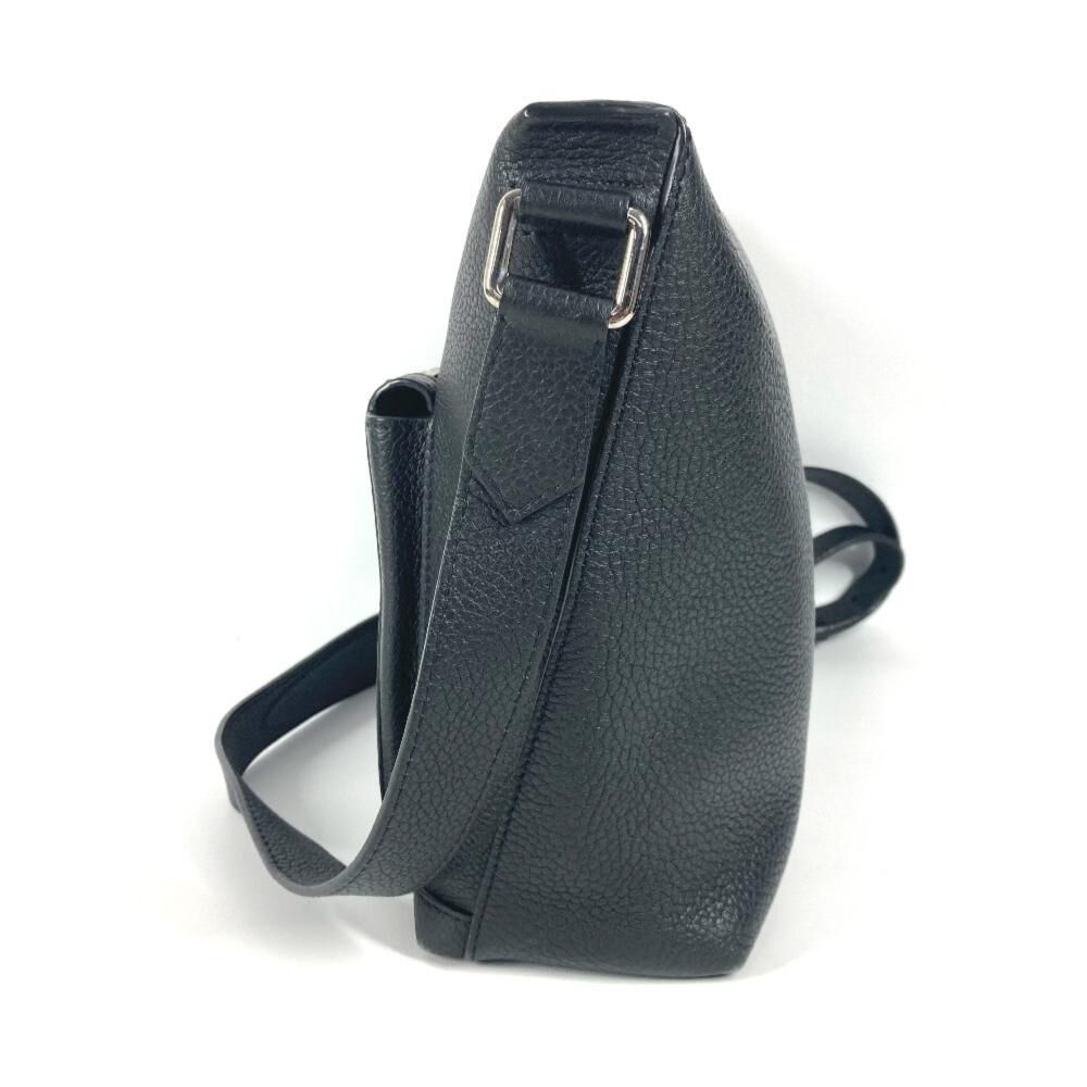 Louis Vuitton Messenger