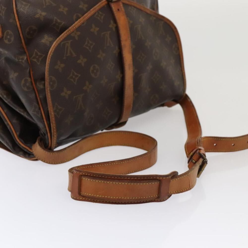 Louis Vuitton Saumur