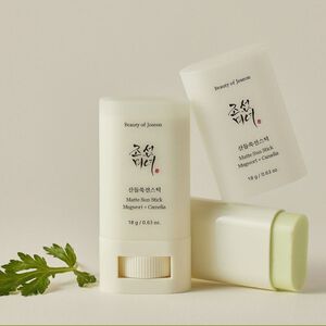 Matte Sun Stick : Mugwort + Camelia