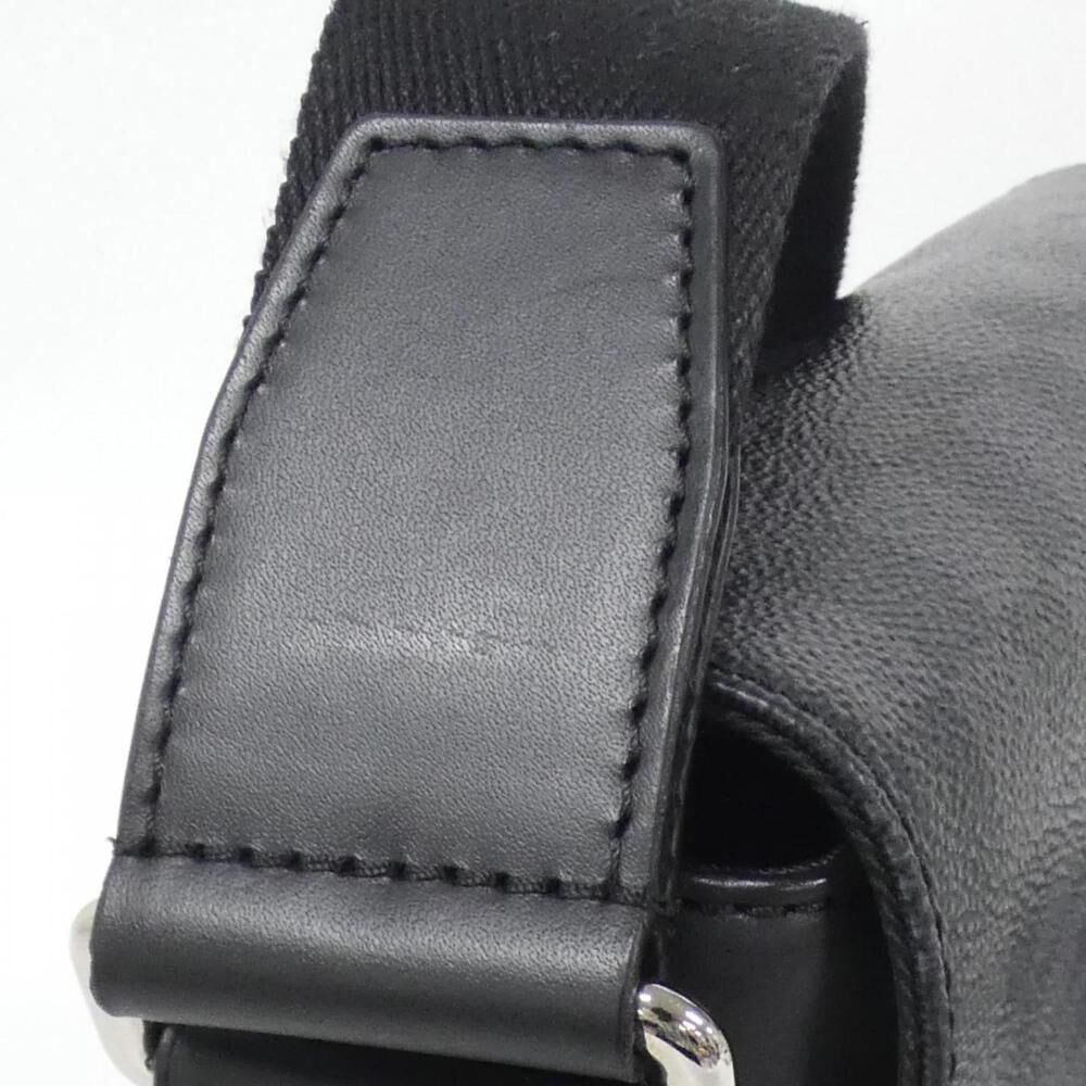 Louis Vuitton Messenger