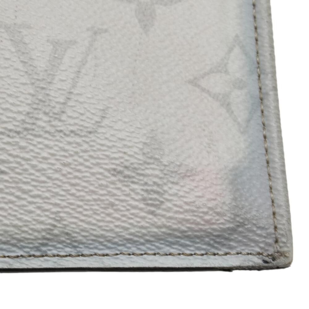 Louis Vuitton Clutch