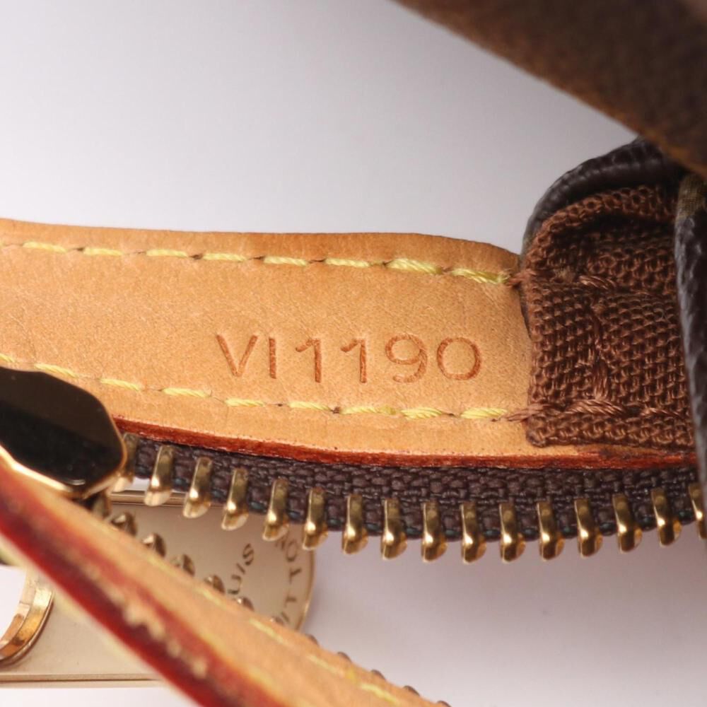 Louis Vuitton Shoulder Bags