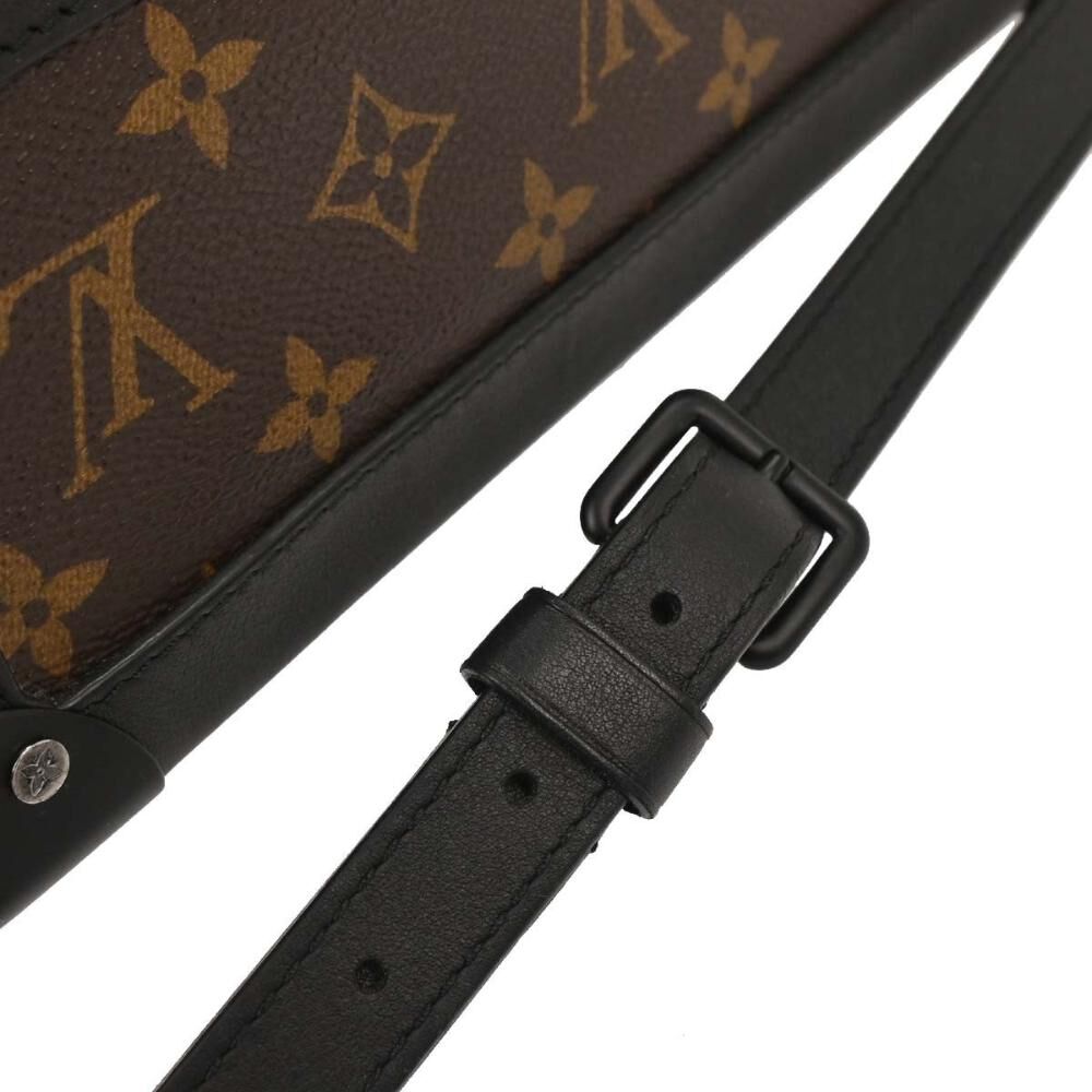 Louis Vuitton Shoulder Bags