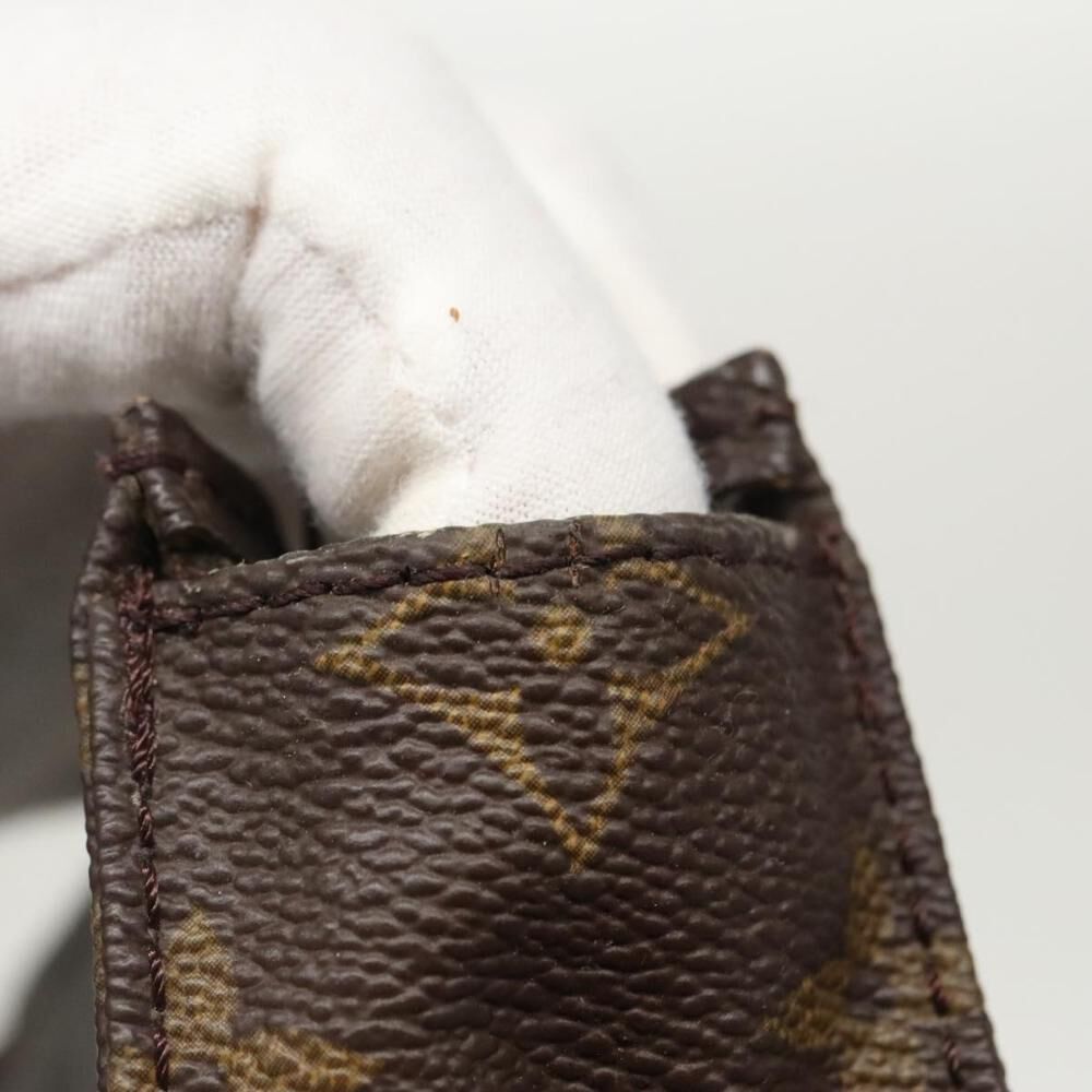 Louis Vuitton Poche Toilette