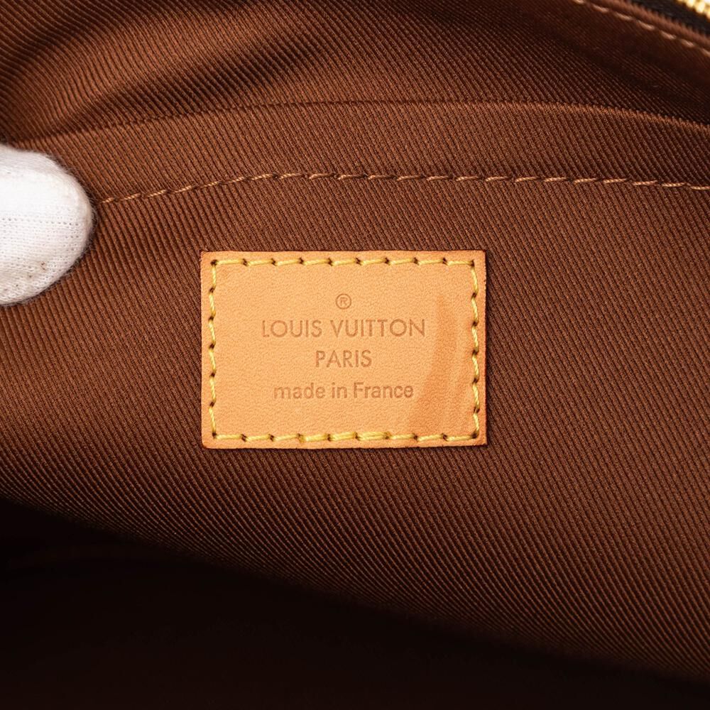 Louis Vuitton Clutch