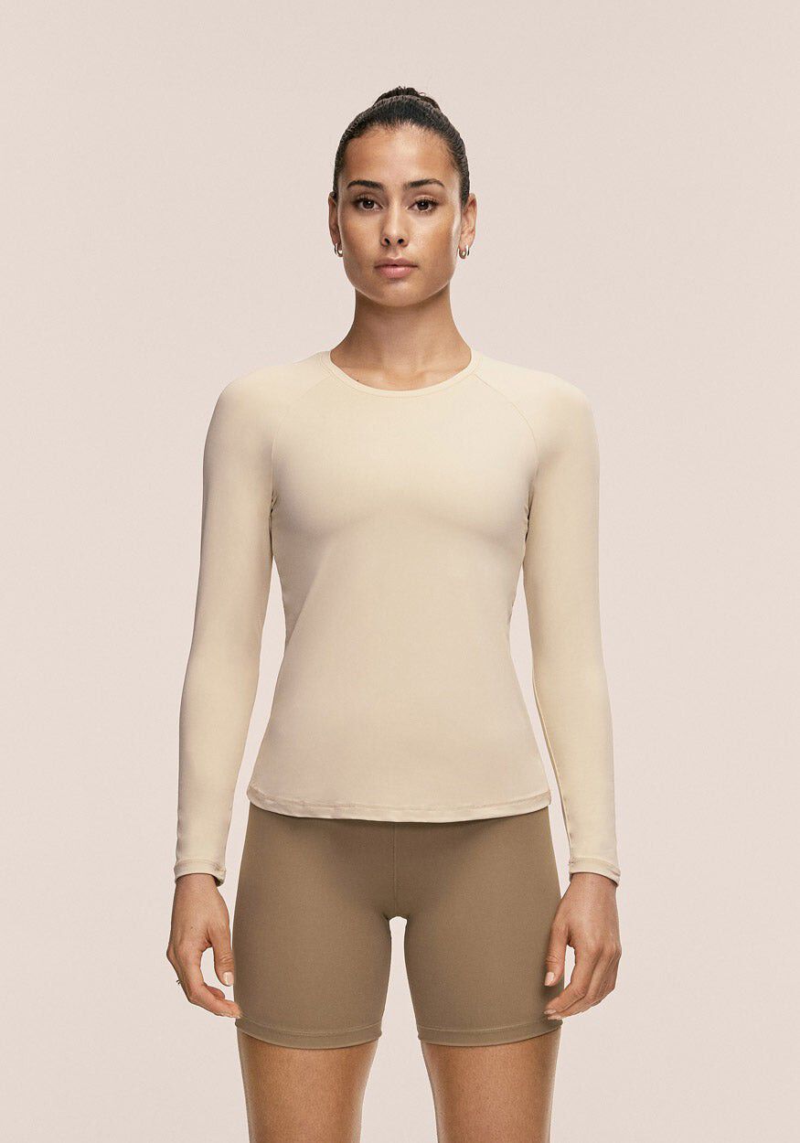 Essential Tr&aelig;nings Lang&aelig;rmet T-shirt