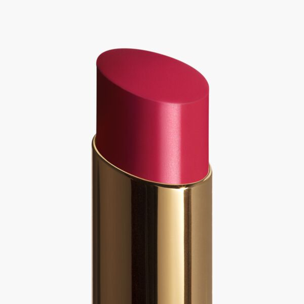 A Hydrating Tinted Lip Balm That Offers Buildable Colour For Better-Lo