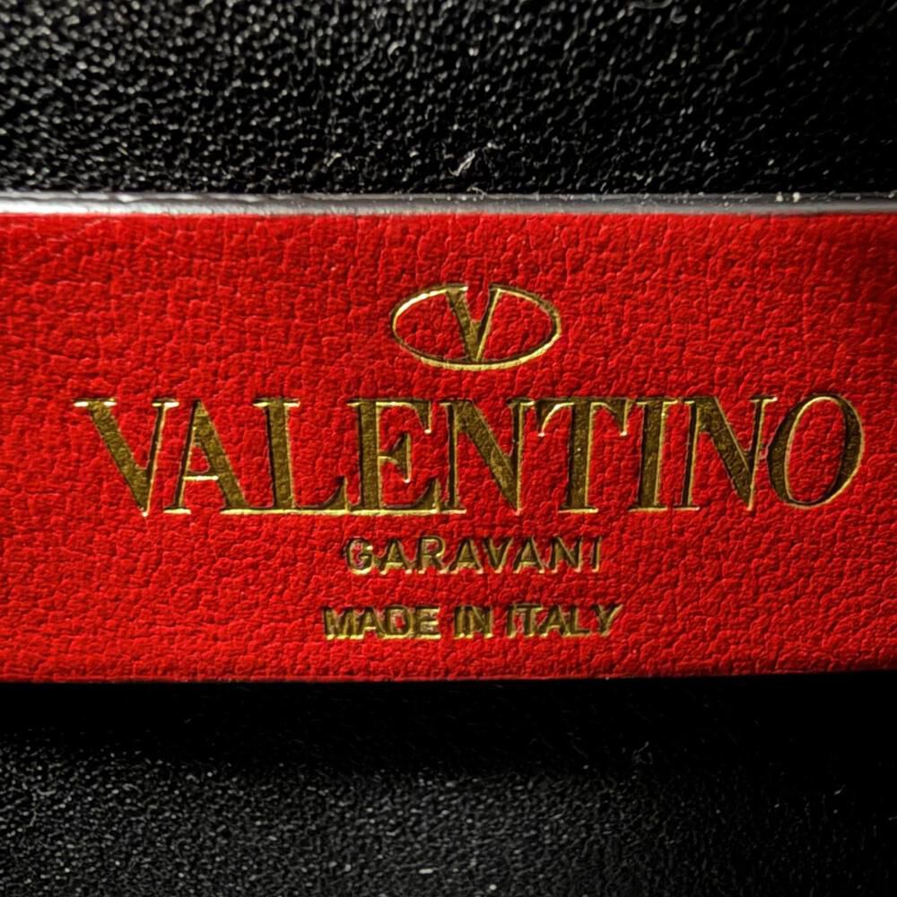 Valentino Pouch