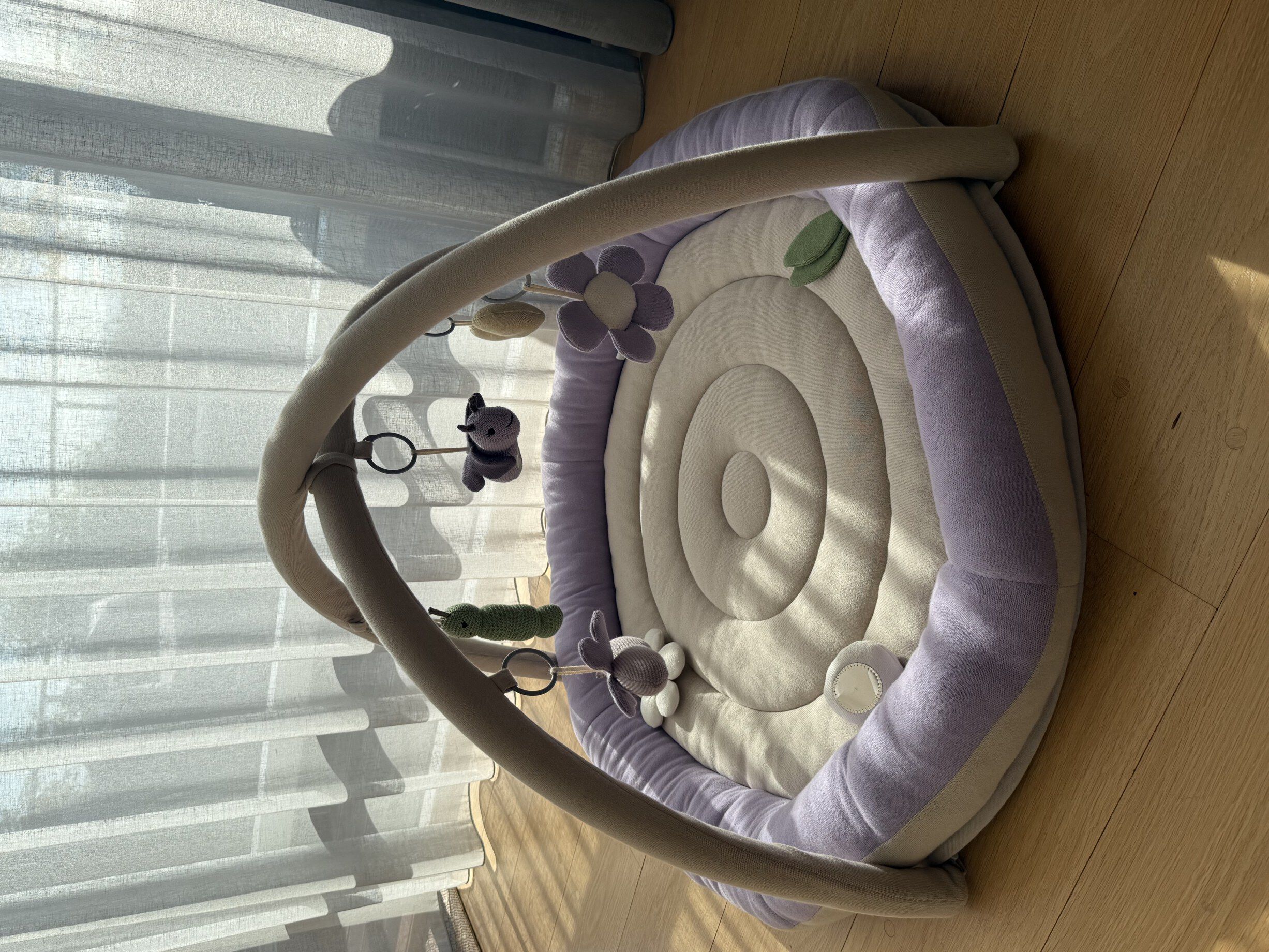 Aktivitetst&aelig;ppe med kant