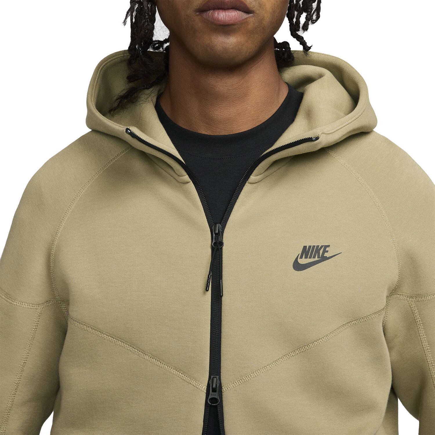 Tech Fleece h&aelig;ttetr&oslash;je