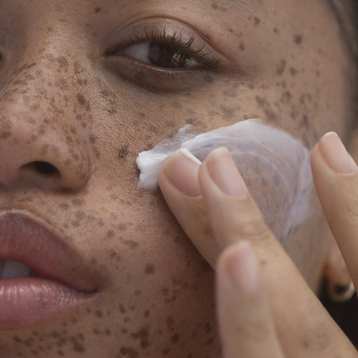 Rich Cushion Cream - Ultra Plumping Moisturizer