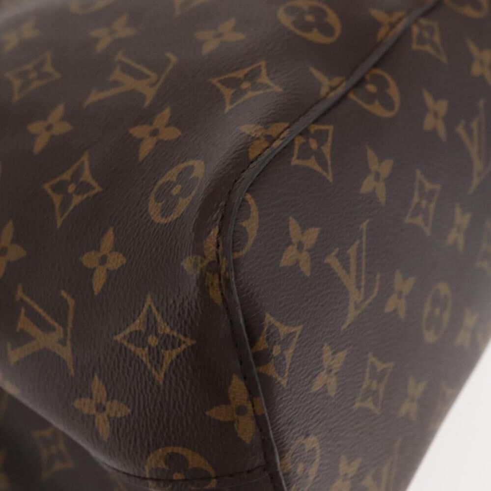 Louis Vuitton Shoulder Bags