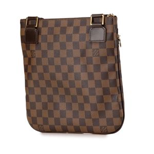Louis Vuitton Shoulder Bags