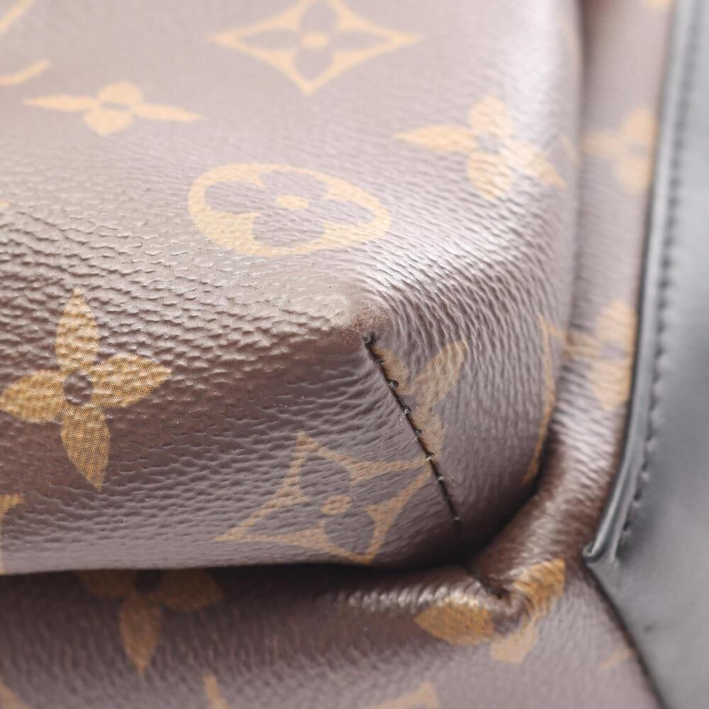 Louis Vuitton Discovery Backpack