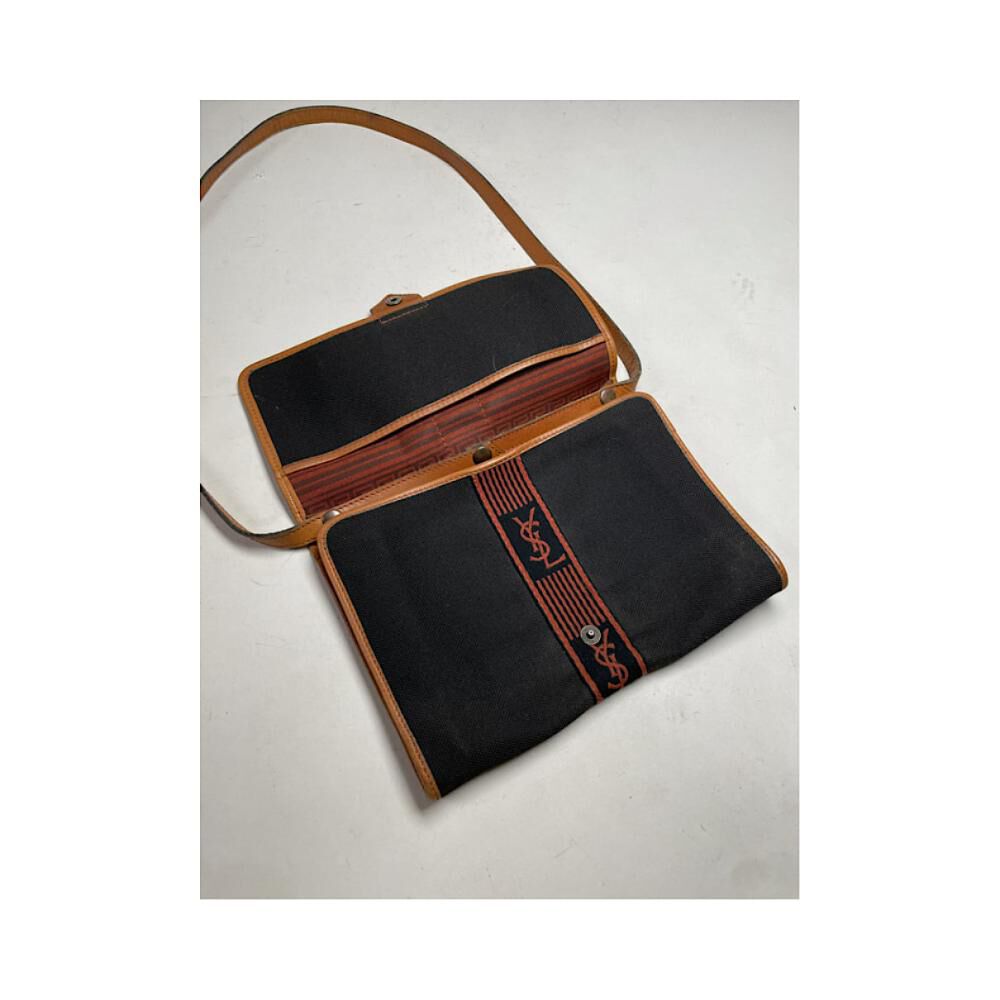 Yves Saint Laurent Shoulder Bag