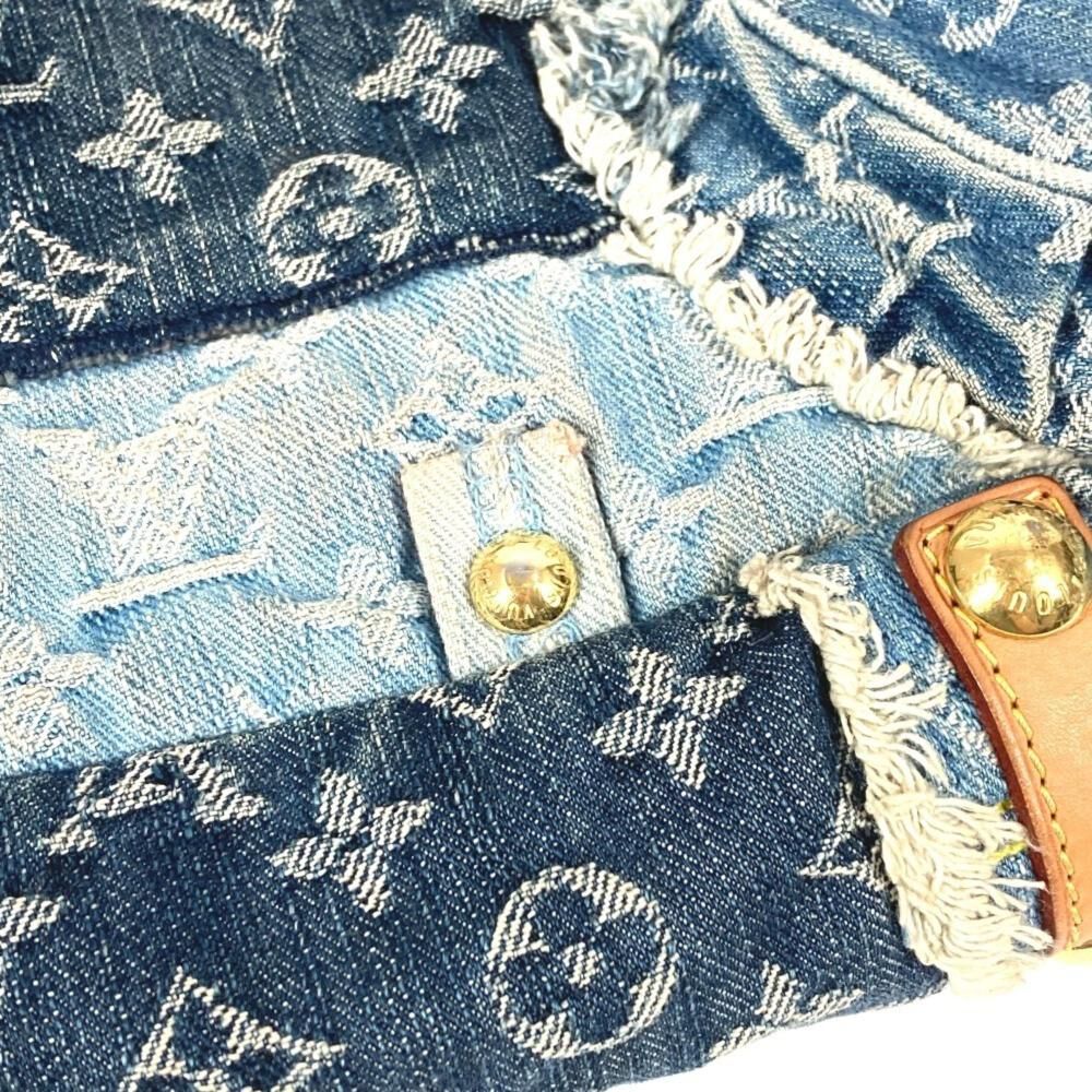 Louis Vuitton Shoulder Bags