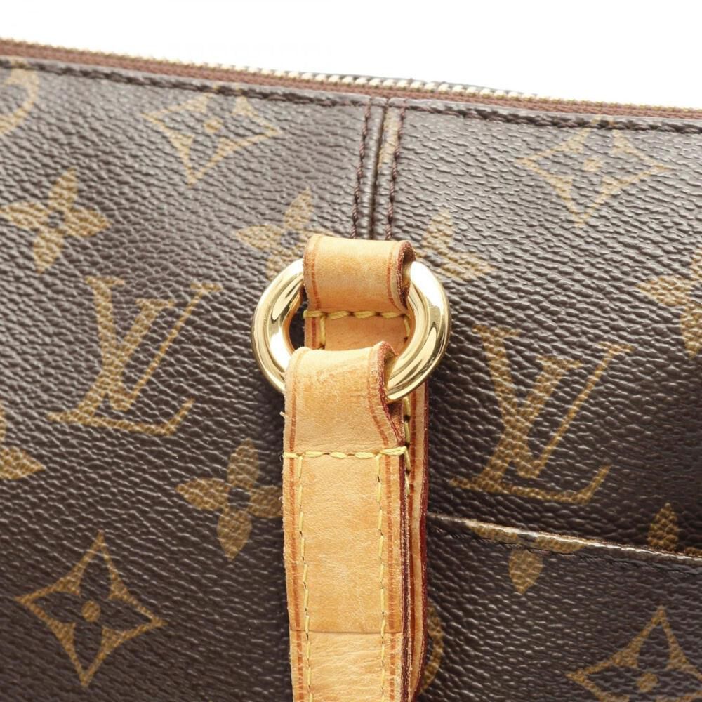 Louis Vuitton Totally