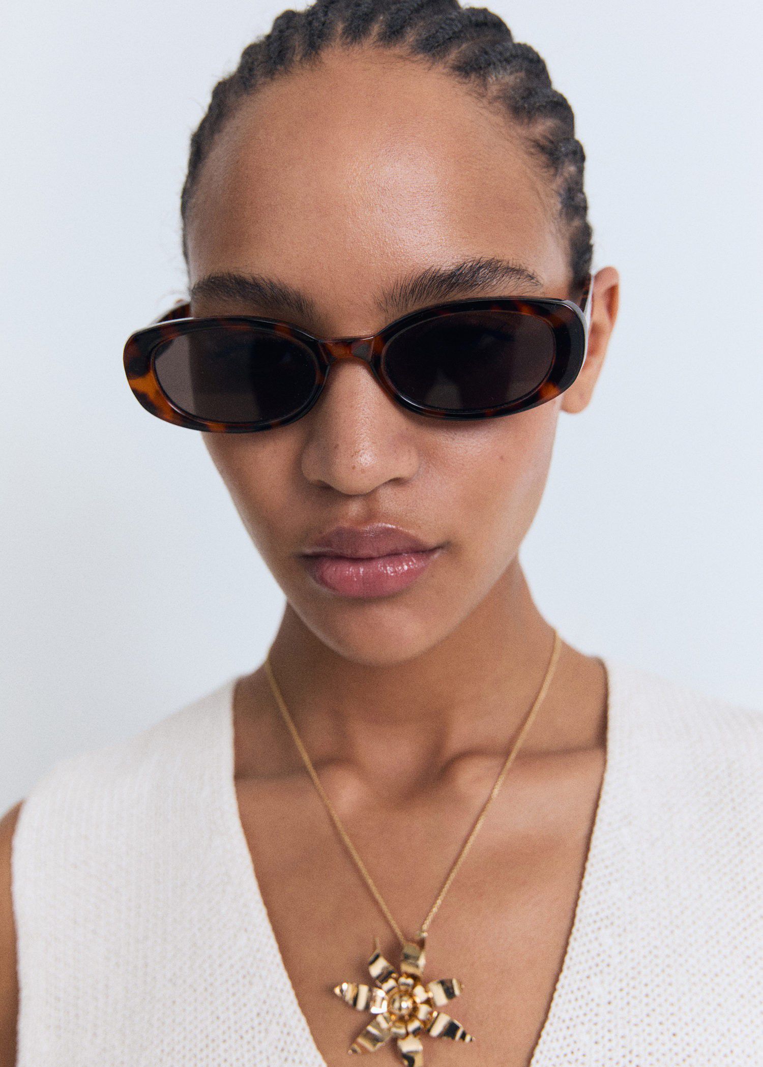 Openwork knitted waistcoat