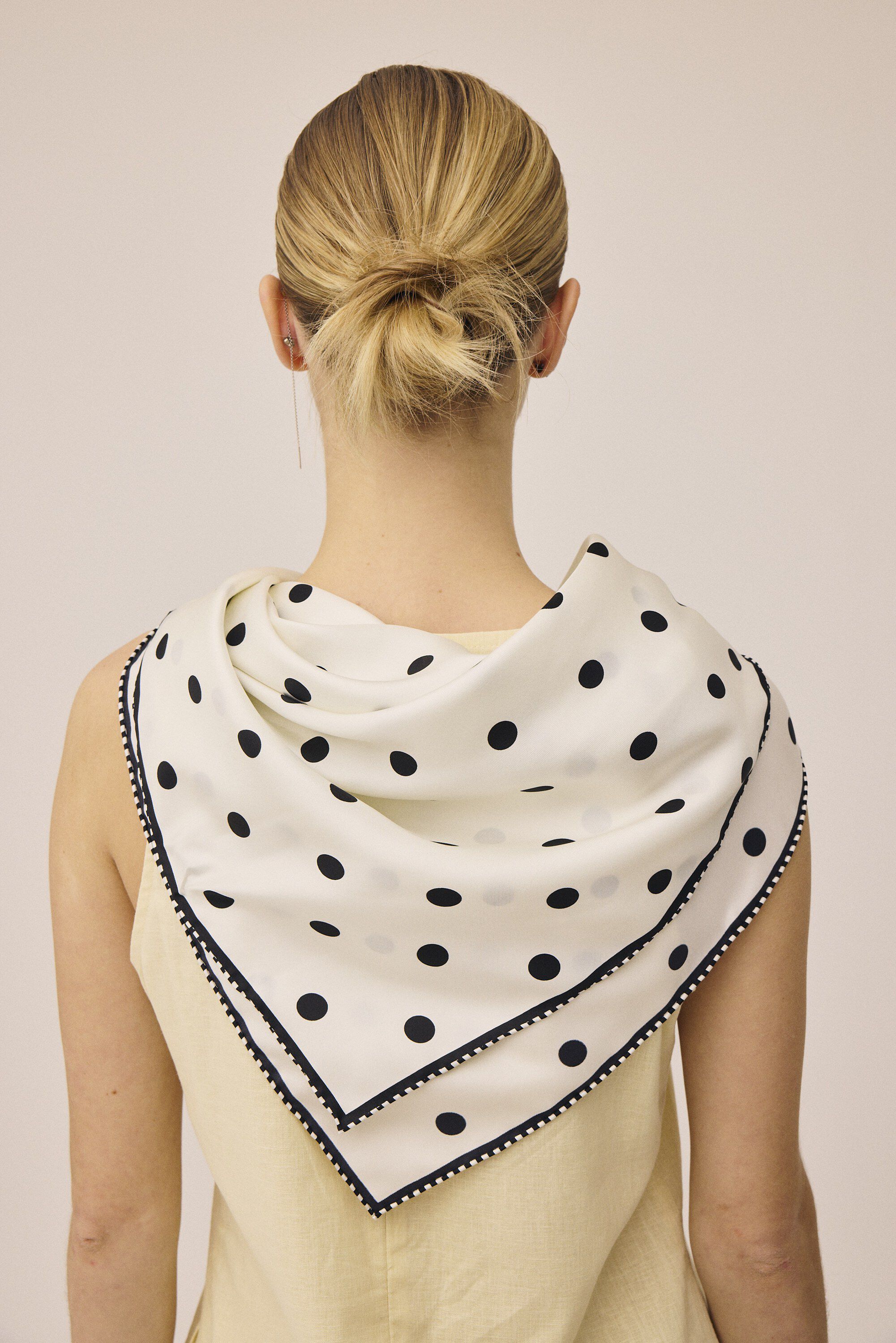 Ira Silk Scarf 83x83 cm