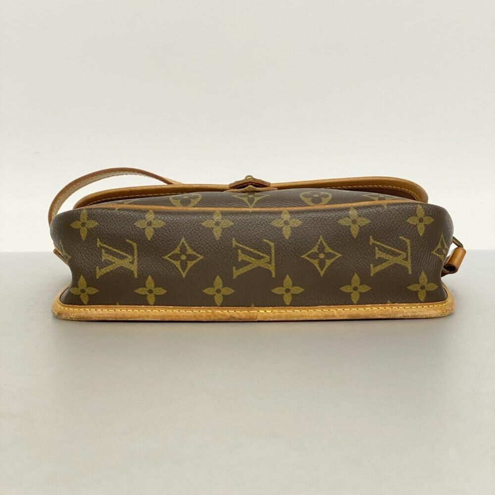 Louis Vuitton Saumur