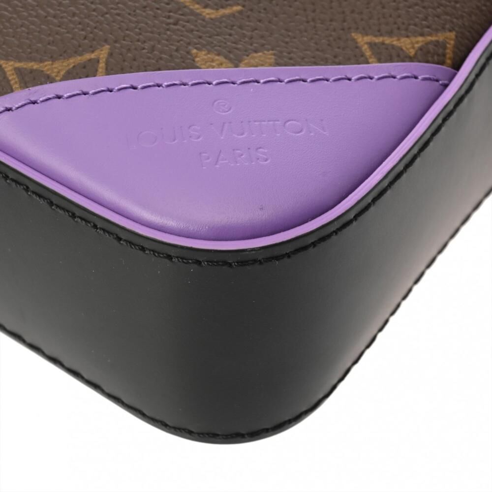 Louis Vuitton Shoulder Bags