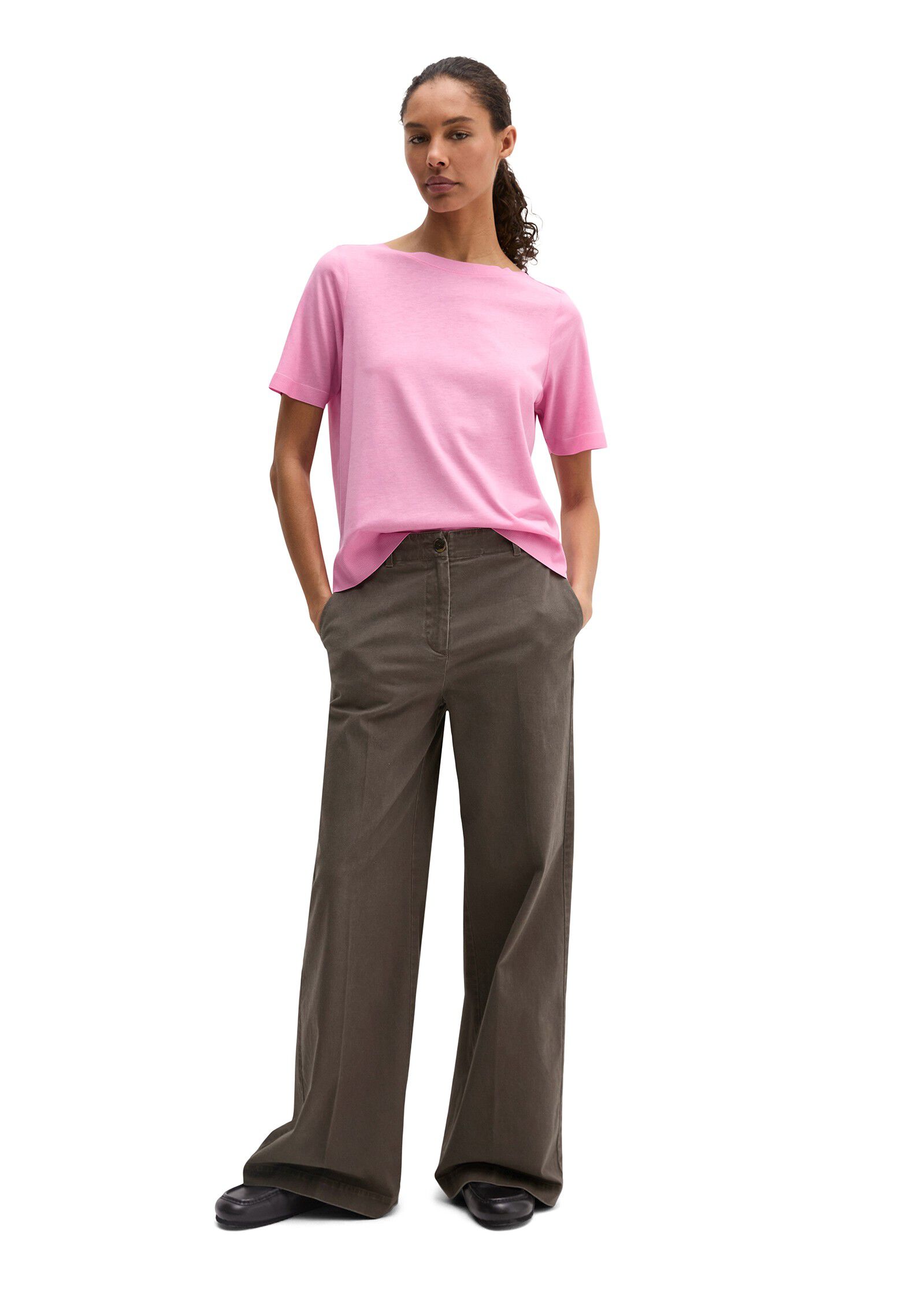 T-shirt, short sleeve, boat neck