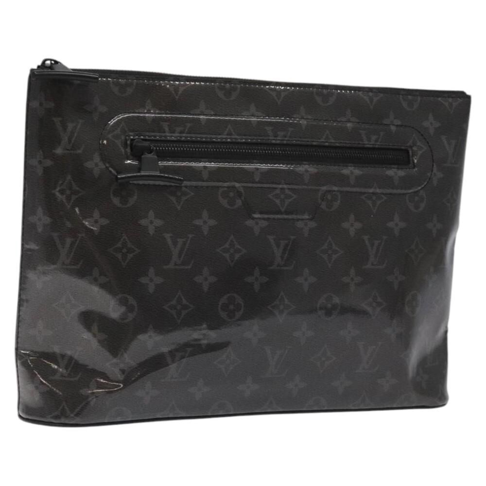 Louis Vuitton Clutch