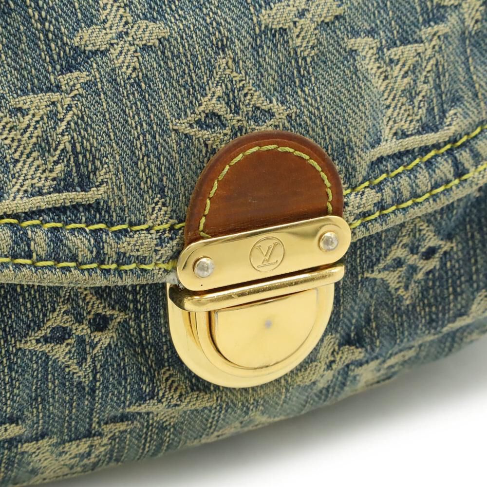 Louis Vuitton Pleaty