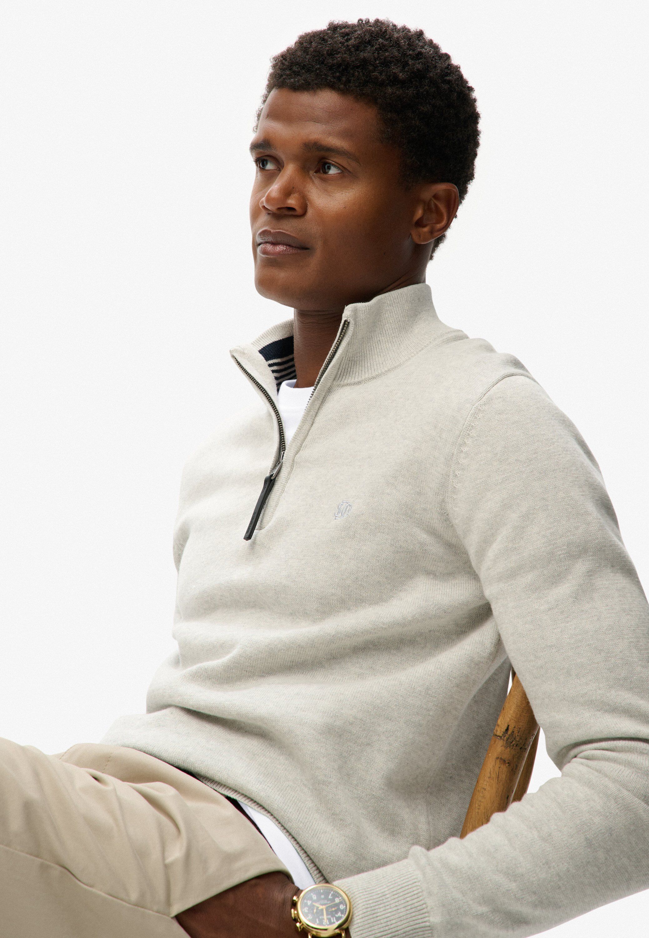 ESSENTIAL LOGO EMB TEE