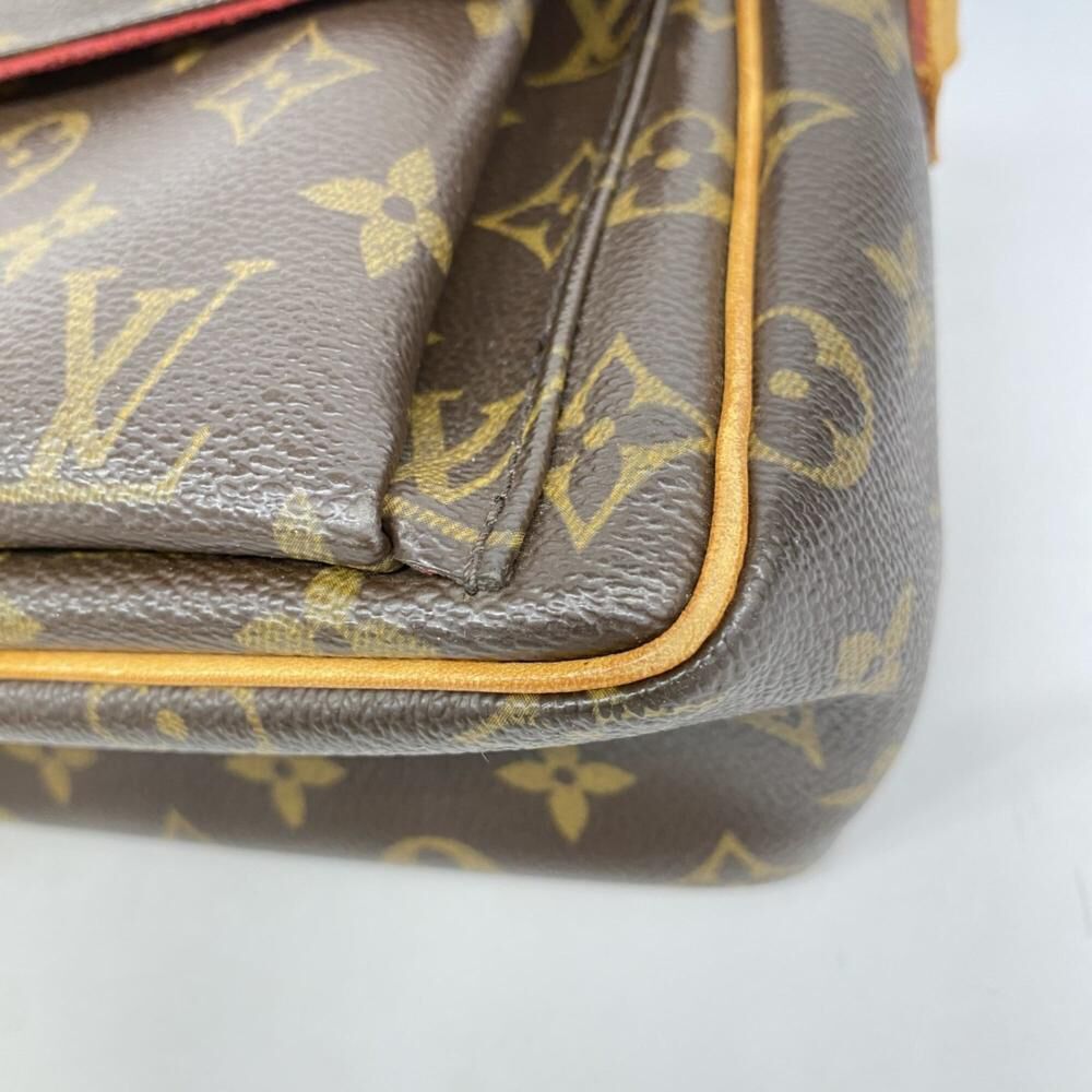 Louis Vuitton Shoulder Bags