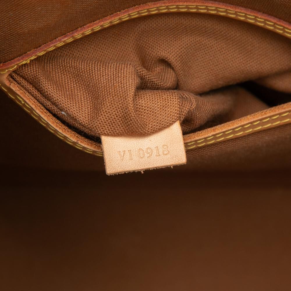 Louis Vuitton Alma