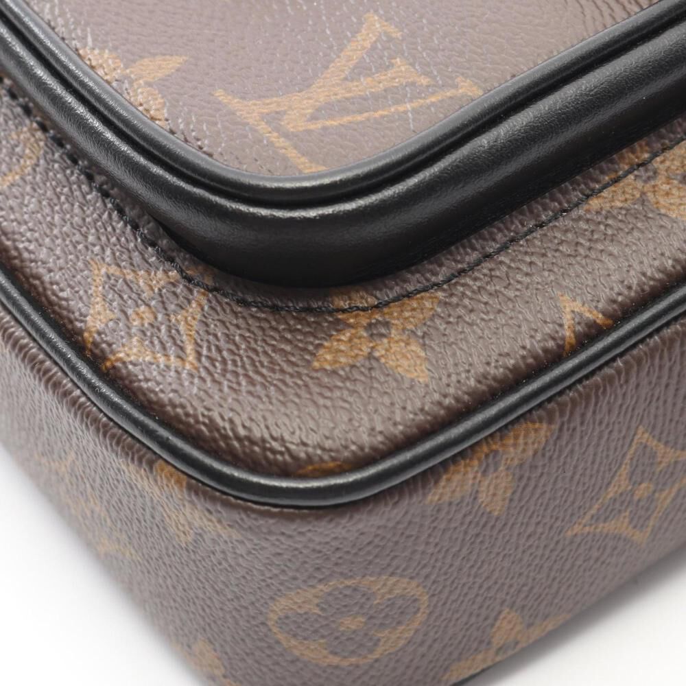 Louis Vuitton Shoulder Bags