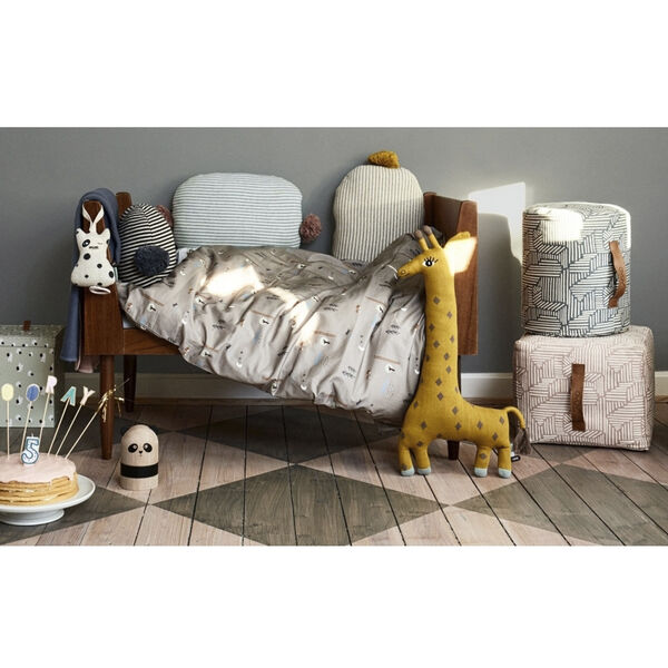 Noah Giraffe Cushion