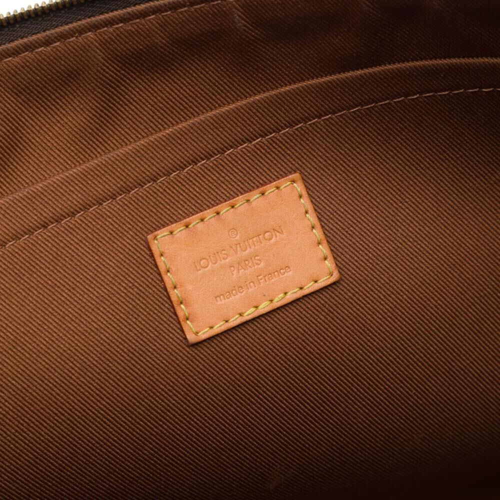 Louis Vuitton Clutch
