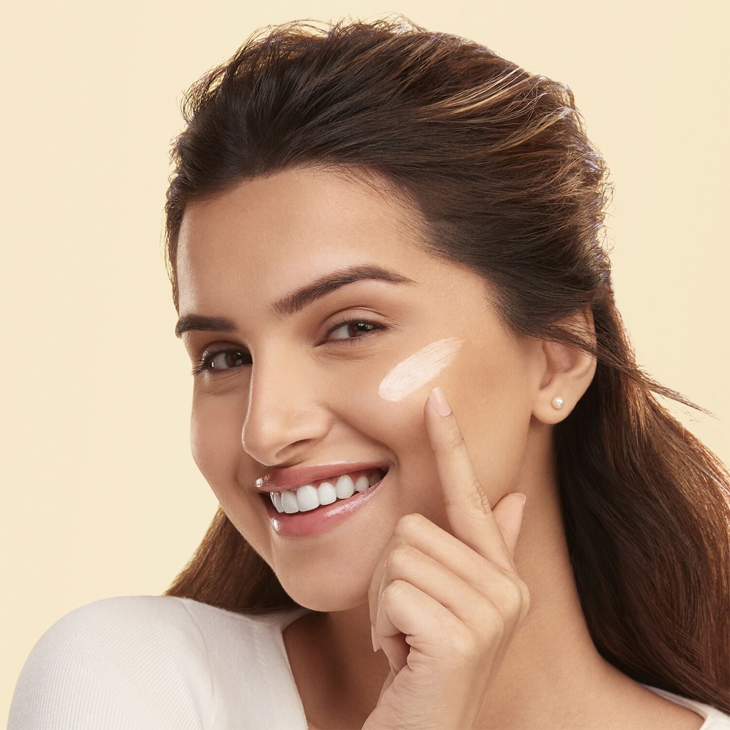 Vitamin Enriched Face Base Moisturizer + Primer