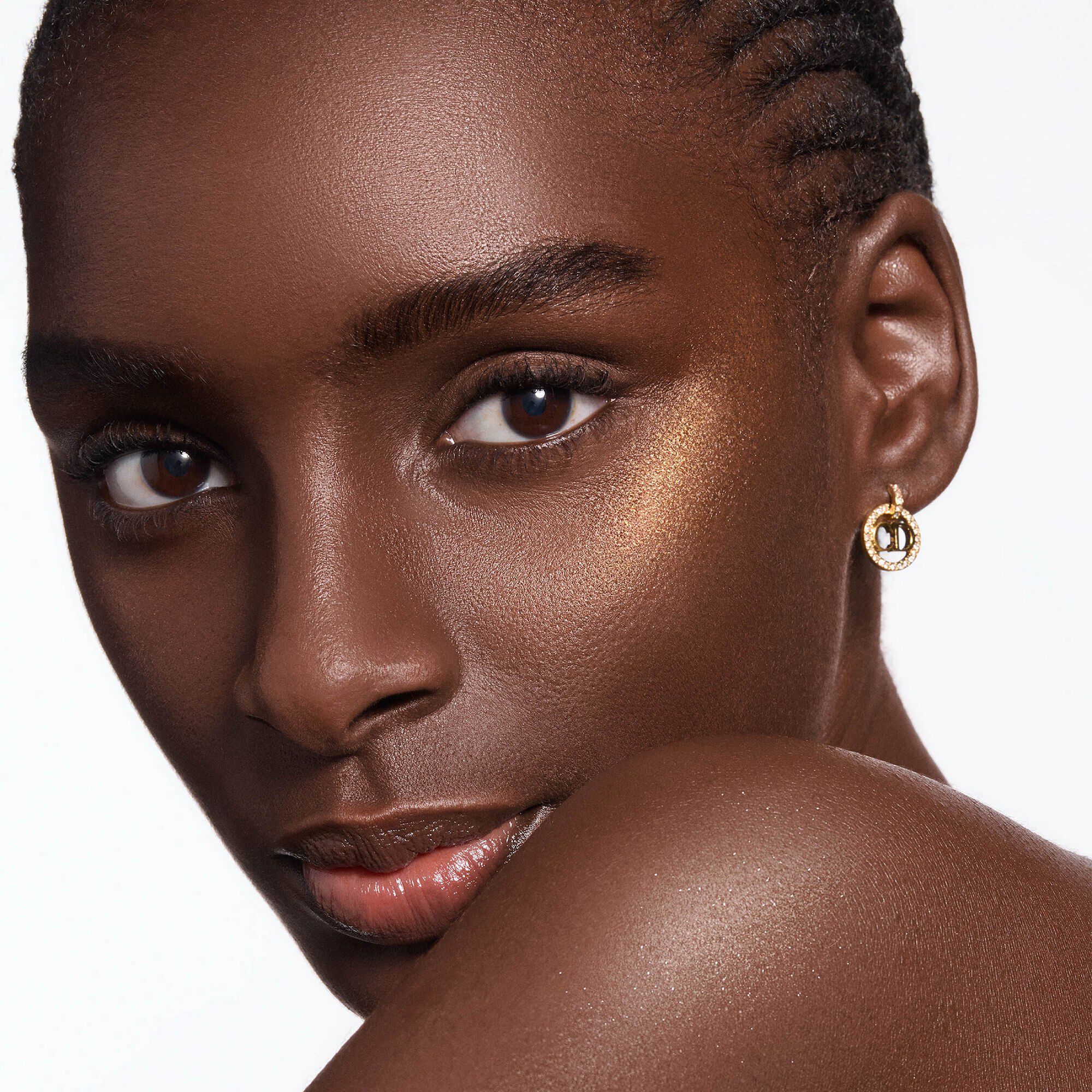 Dior Forever Glow Luminizer Highlighter Infused with Hyaluronic Acid