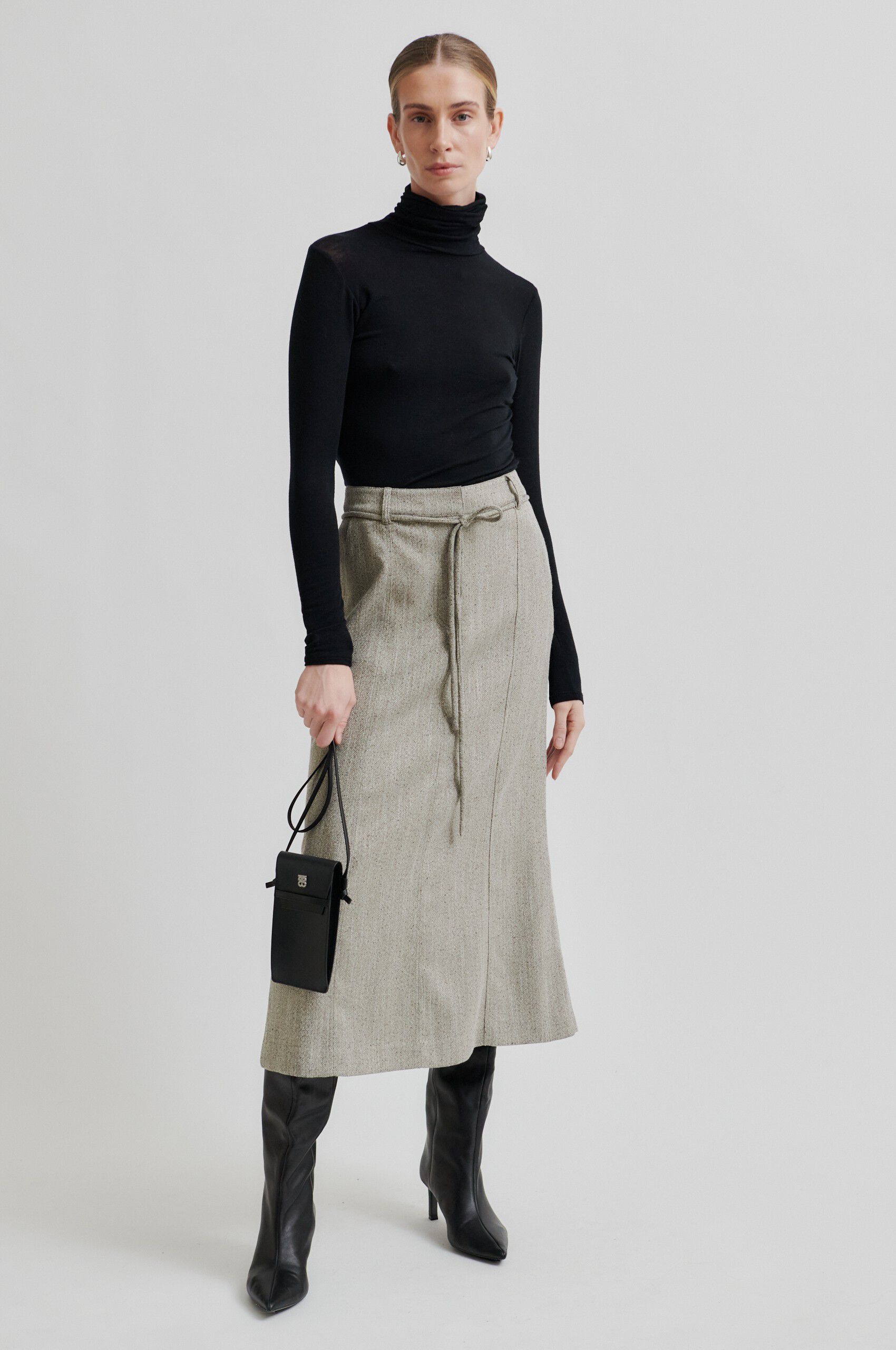 Verla Leather Phone Bag