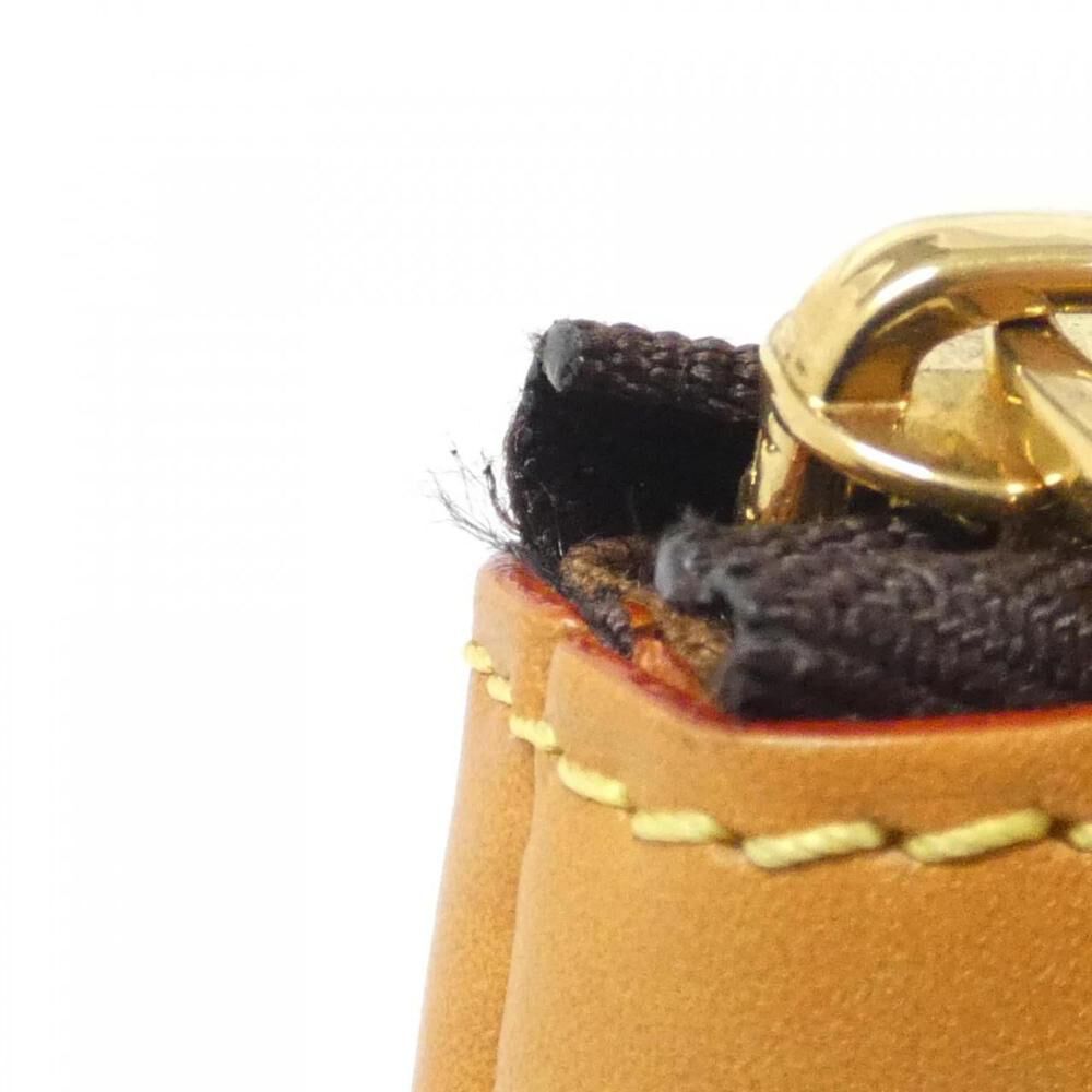 Louis Vuitton Clutch