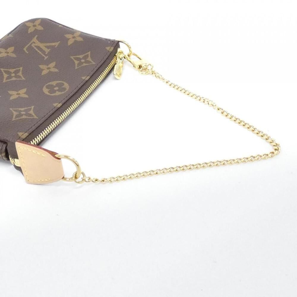 Louis Vuitton Clutch