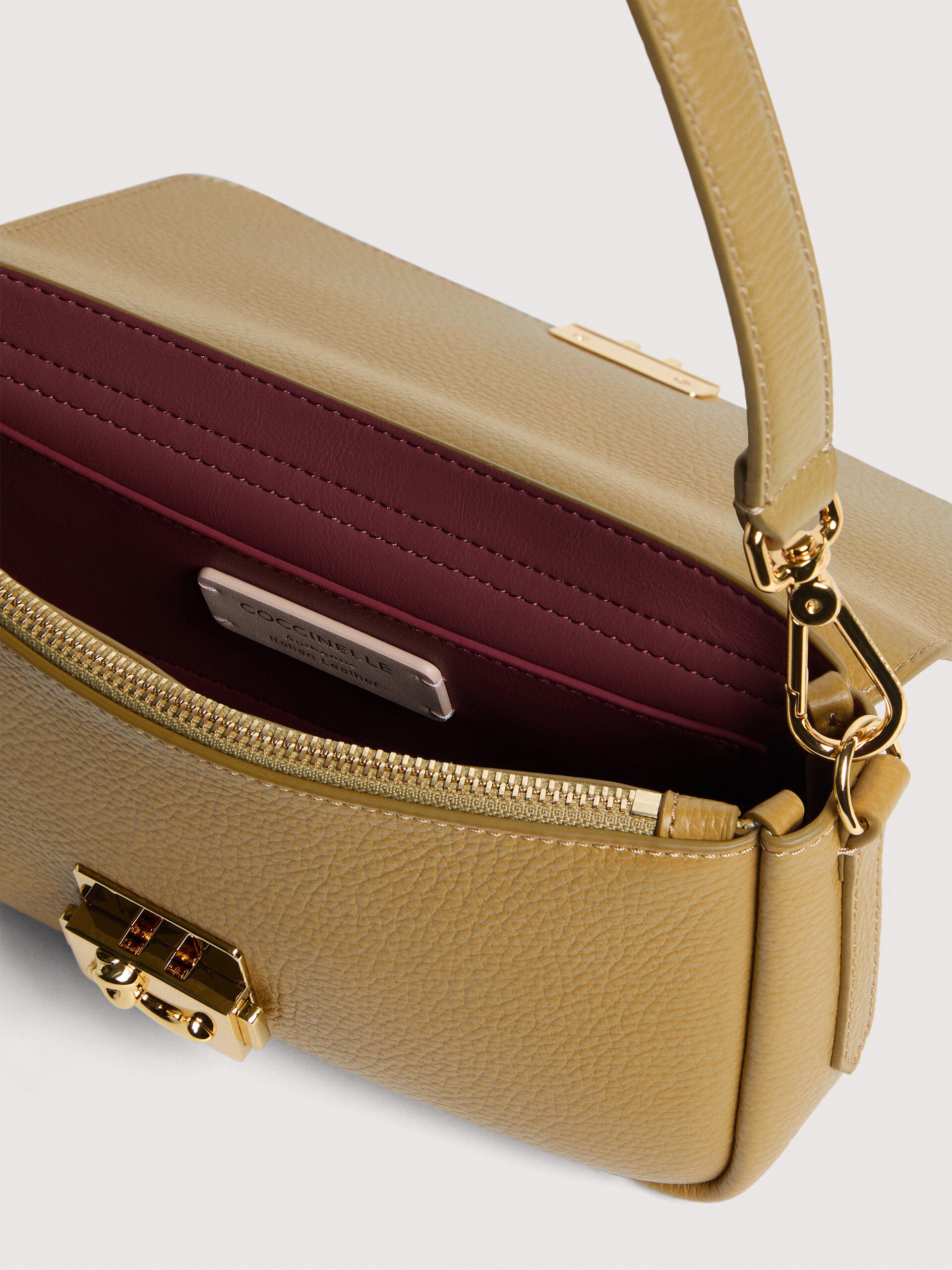 COCCINELLE C-ME LOCK