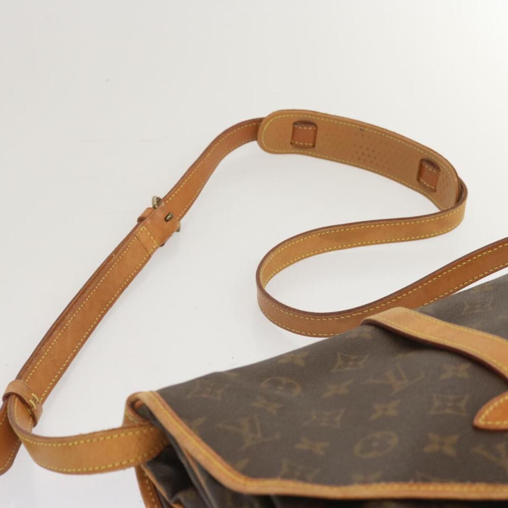 Louis Vuitton Saumur